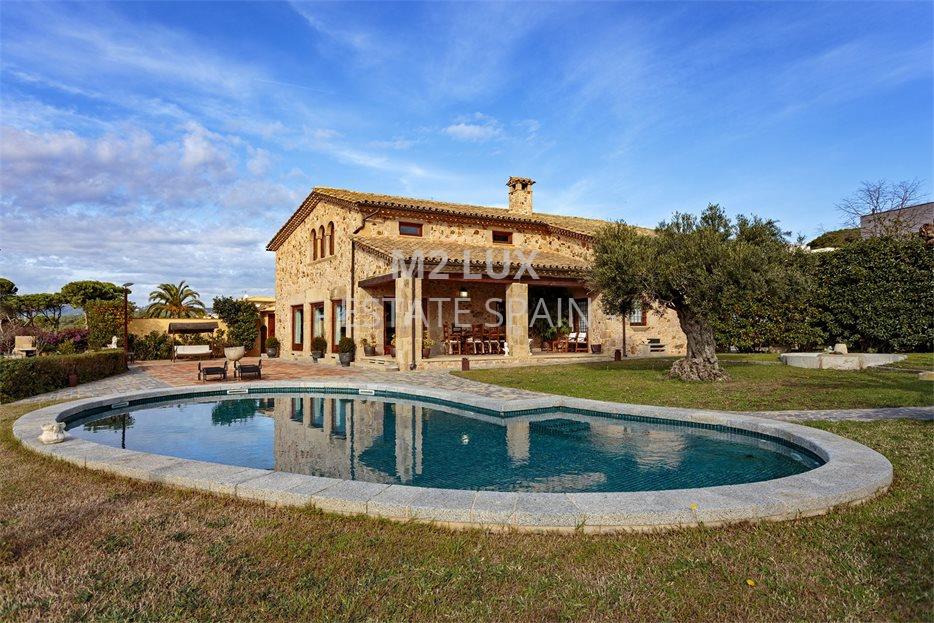 Вилла в Сан-Фелиу-де-Гишольс 515 м2 №VL24125DE69D  - Продажа - 10 large