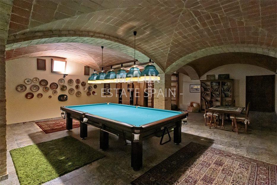 Вилла в Сан-Фелиу-де-Гишольс 515 м2 №VL24125DE69D  - Продажа - 51 large