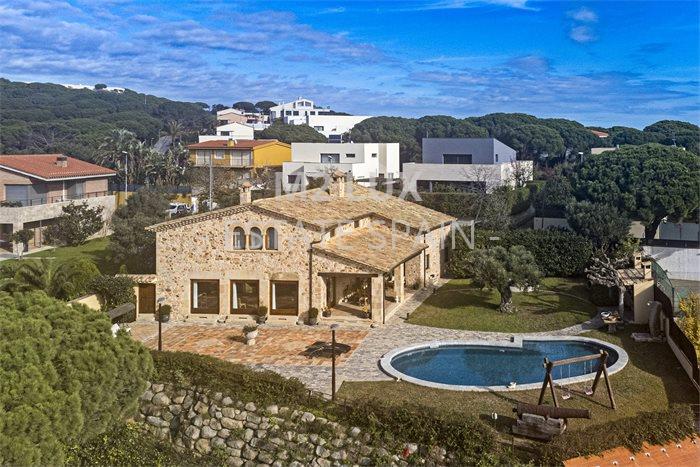 Вилла в Сан-Фелиу-де-Гишольс 515 м2 №VL24125DE69D  - Продажа - 63 preview