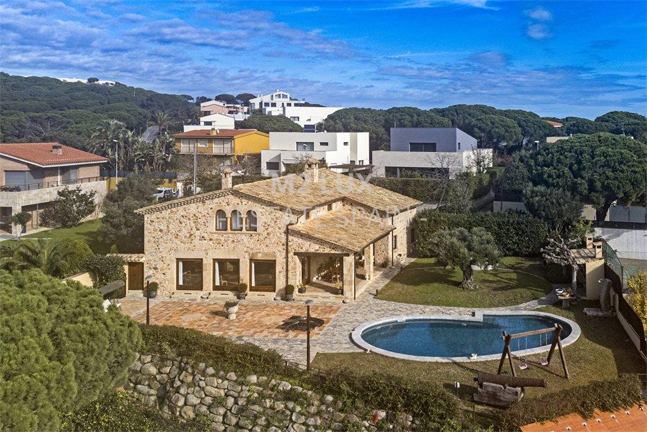 Вилла в Сан-Фелиу-де-Гишольс 515 м2 №VL24125DE69D  - Продажа - 63 large