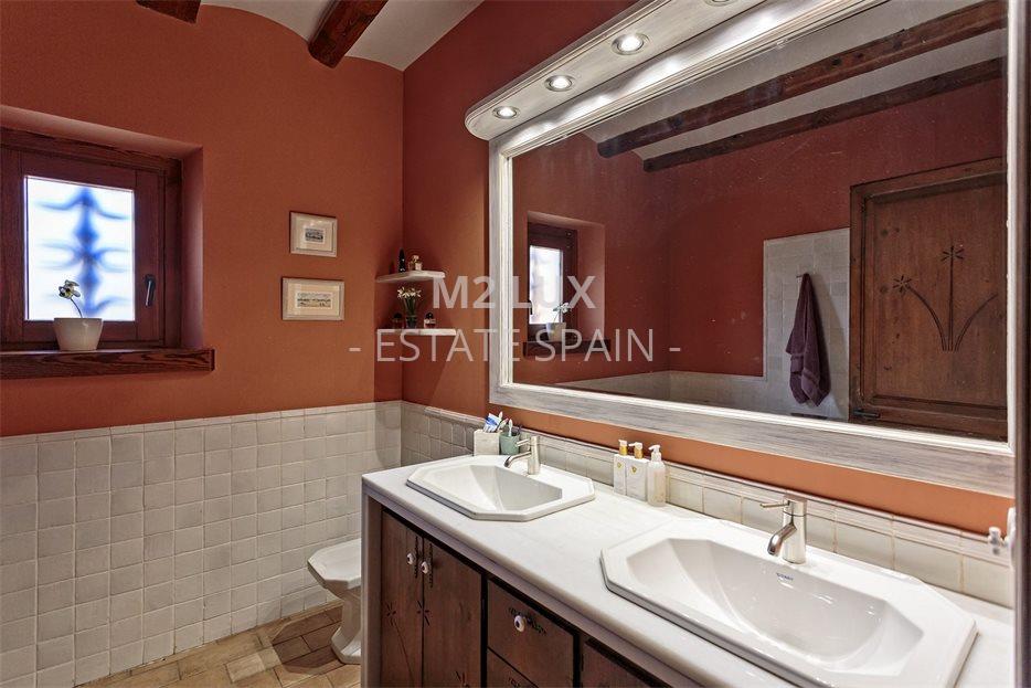 Вилла в Сан-Фелиу-де-Гишольс 515 м2 №VL24125DE69D  - Продажа - 32 large