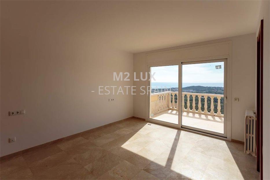 Дом в Кастель-Пладжа-де-Аро 441 м2 №VL191943898  - Продажа - 33 large