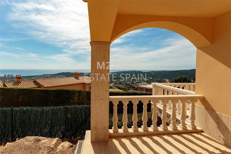 Дом в Кастель-Пладжа-де-Аро 441 м2 №VL191943898  - Продажа - 36 large