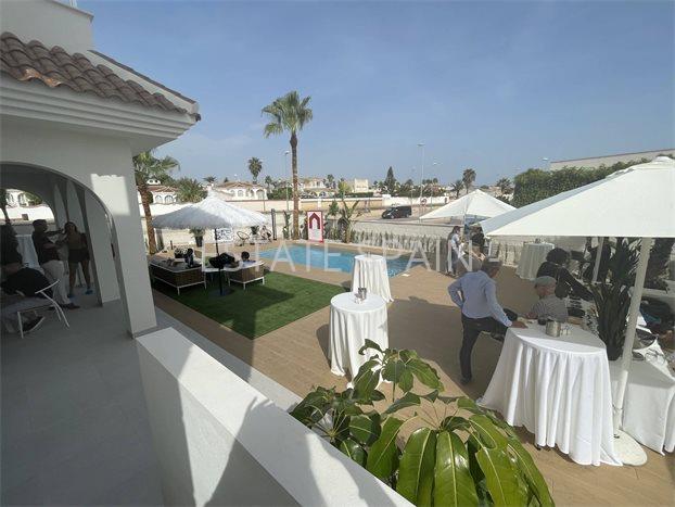 Вилла в Сьюдад-Кесада 168 м2 №VL26119509EE  - Продажа - 3 preview