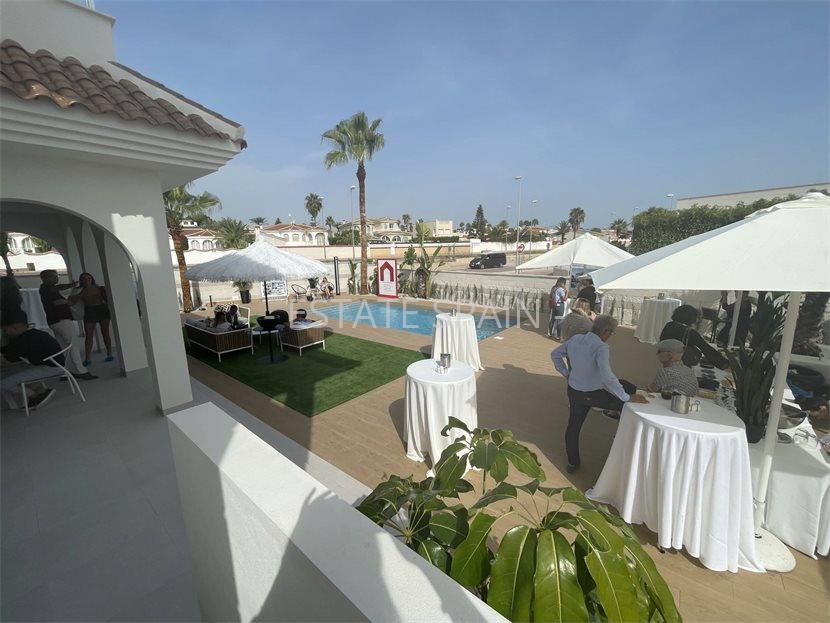 Вилла в Сьюдад-Кесада 168 м2 №VL26119509EE  - Продажа - 3 large