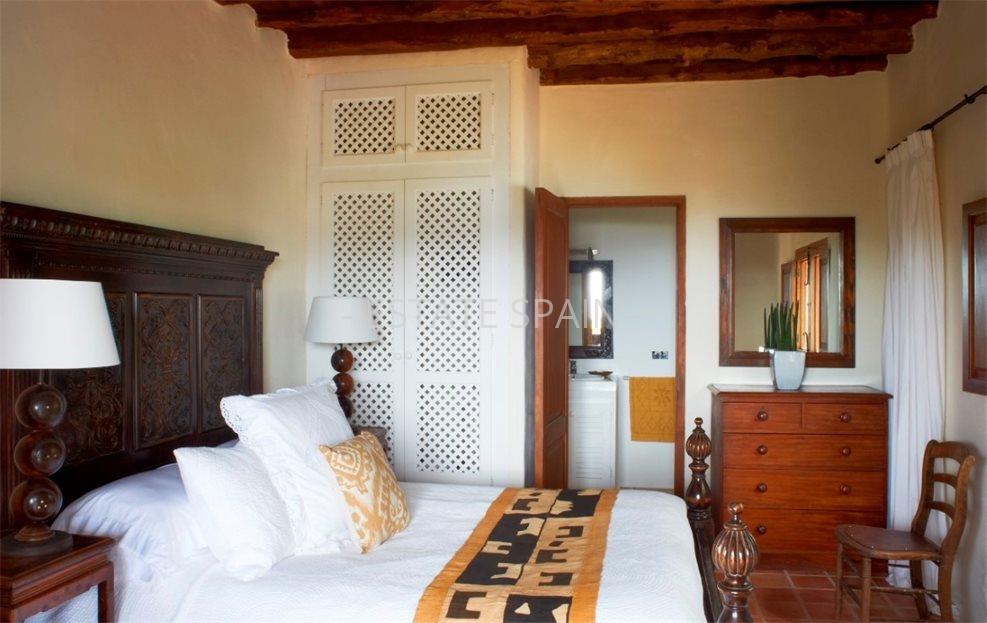 Вилла в Кала Мастелья 1500 м2 №VL171214F5E6  - Продажа - 16 large