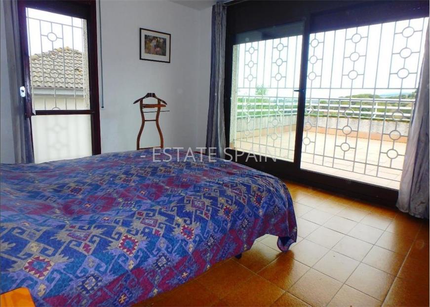 Шале в Сан-Поль-де-Мар 210 м2 №TAU1831B2AE  - Продажа - 2 large