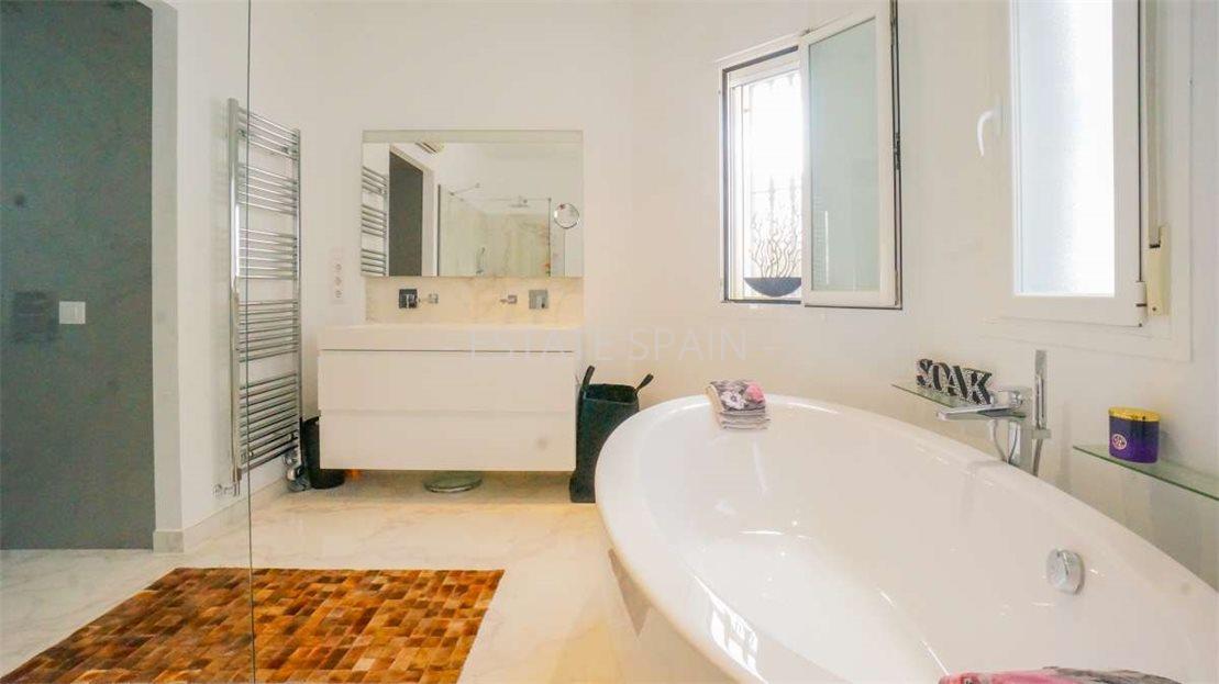 Вилла в Кальпе 262 м2 №VL218307598A  - Продажа - 32 large