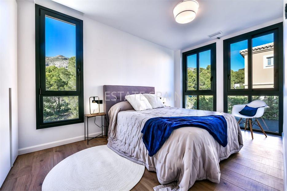 Вилла в Урбанизации Сьерра-Кортина 300 м2 №VL203353631  - Продажа - 23 large