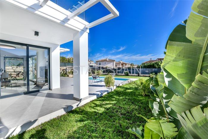 Вилла в Урбанизации Сьерра-Кортина 300 м2 №VL203353631  - Продажа - 5 preview