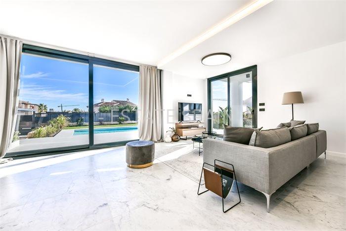 Вилла в Урбанизации Сьерра-Кортина 300 м2 №VL203353631  - Продажа - 24 preview