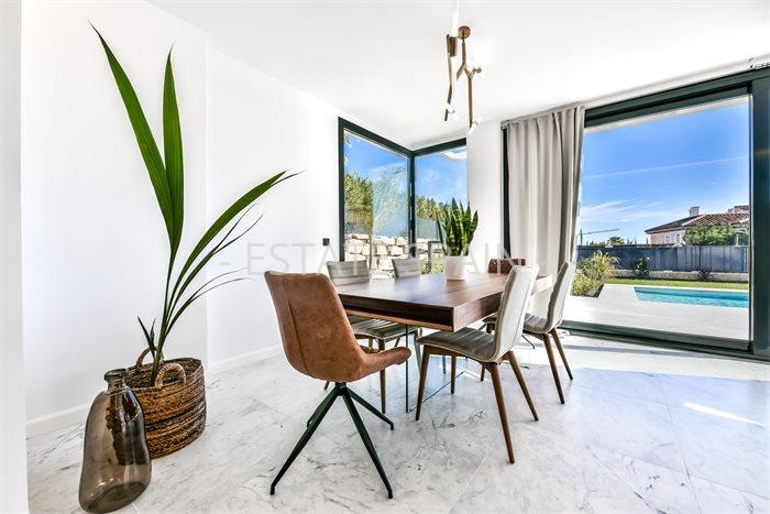 Вилла в Урбанизации Сьерра-Кортина 300 м2 №VL203353631  - Продажа - 15 preview