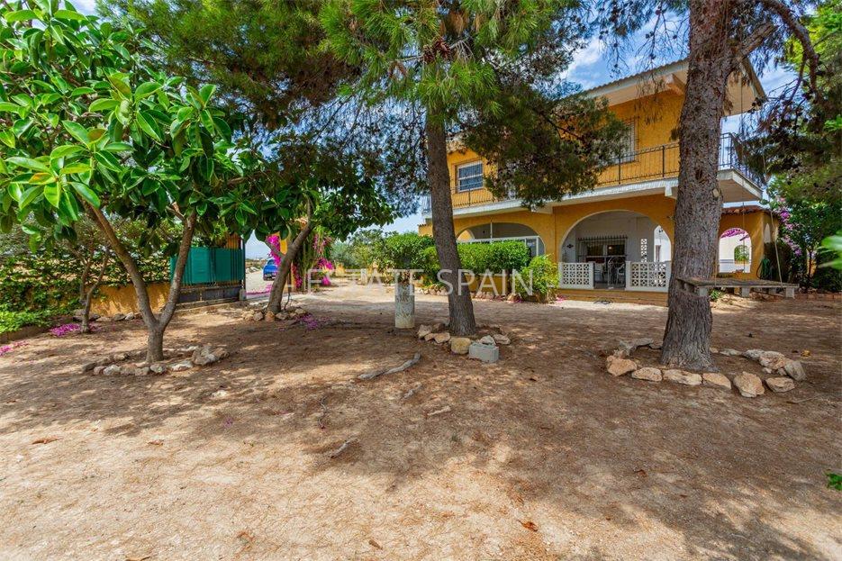 Вилла в Лос-Монтесиносе 261 м2 №VL241018B0A6  - Продажа - 4 large