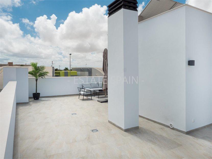 Вилла в Сан-Педро-дель-Пинатар 151 м2 №VL251010D5C96  - Продажа - 45 large