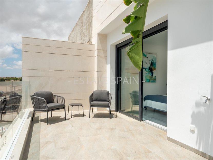 Вилла в Сан-Педро-дель-Пинатар 151 м2 №VL251010D5C96  - Продажа - 34 large