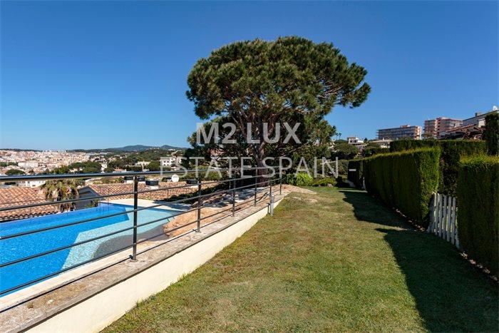 Таунхаус в Сан-Фелиу-де-Гишольс 199 м2 №BL2011125358  - Продажа - 40 preview