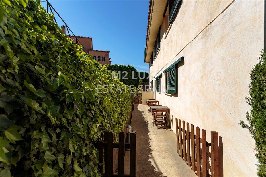 Таунхаус в Сан-Фелиу-де-Гишольс 199 м2 №BL2011125358  - Продажа - 36 large