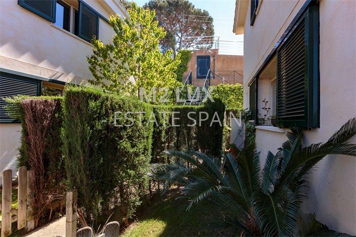 Таунхаус в Сан-Фелиу-де-Гишольс 199 м2 №BL2011125358  - Продажа - 35 preview