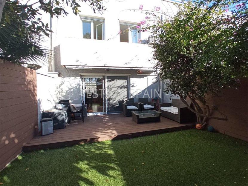 Таунхаус в Кастельдефельсе 150 м2 №ART25716BCE68  - Продажа - 2 large