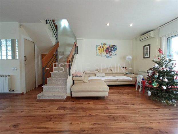 Таунхаус в Кастельдефельсе 150 м2 №ART25716BCE68  - Продажа - 4 preview