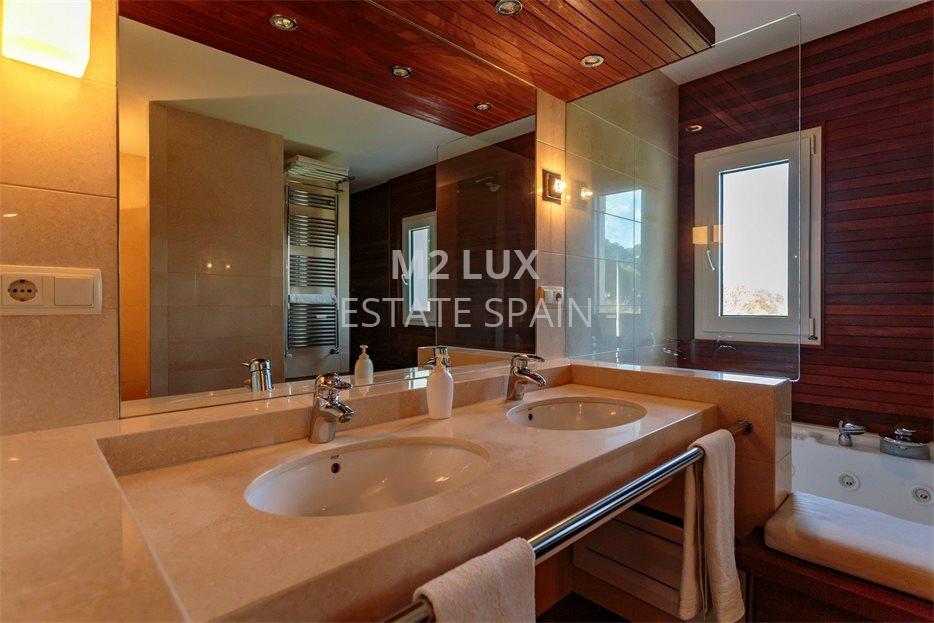 Поместье в Пальсе 632 м2 №VL233461B08  - Продажа - 80 large