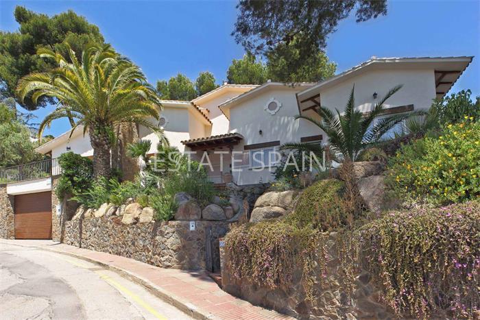 Шале в Бланесе 340 м2 №TAU18312CE3  - Продажа - 2 preview