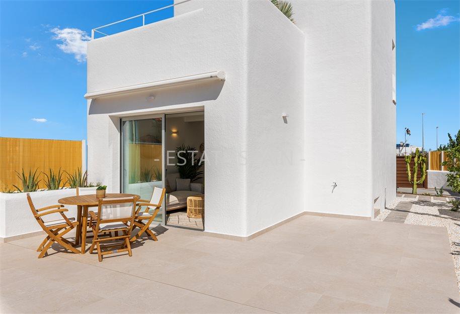 Вилла в Лос-Алькасарес 115 м2 №VL251235E0EE  - Продажа - 2 large