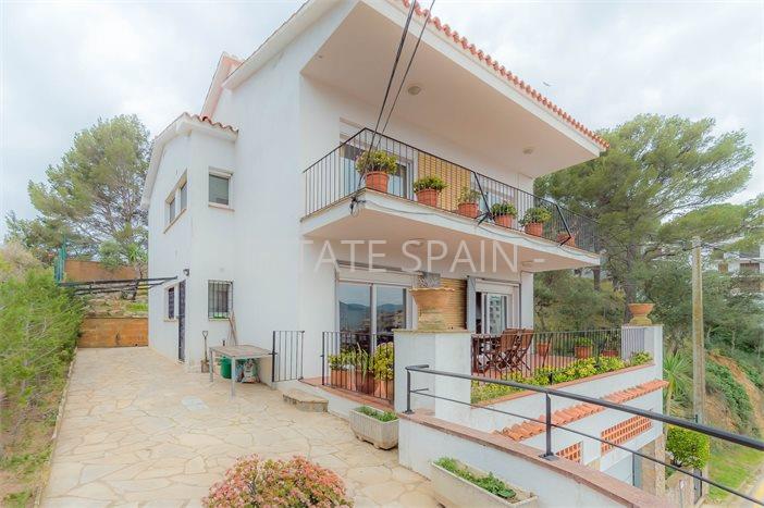 Особняк в Тосса-де-Мар 320 м2 №VL236197DAA0  - Продажа - 45 preview