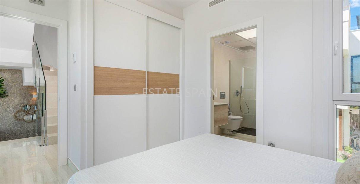 Вилла в Лос-Монтесиносе 116 м2 №VL22527F284A  - Продажа - 24 large