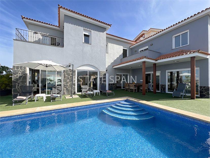 Вилла в Пуэрто-де-ла-Крус 699 м2 №VL241223CA491  - Продажа - 1 large