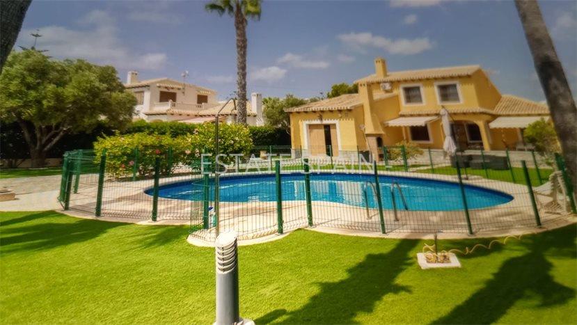 Вилла в Деэса-де-Кампоамор 200 м2 №VL235246525F  - Продажа - 1 preview