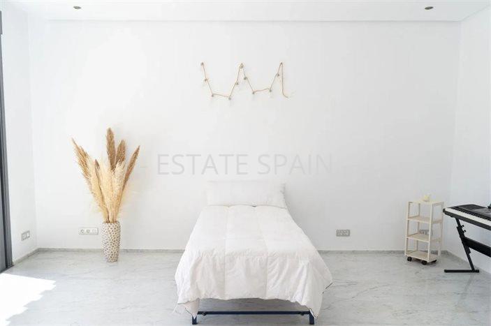 Вилла в Сан-Роке 712 м2 №VL25102472370  - Продажа - 3 preview