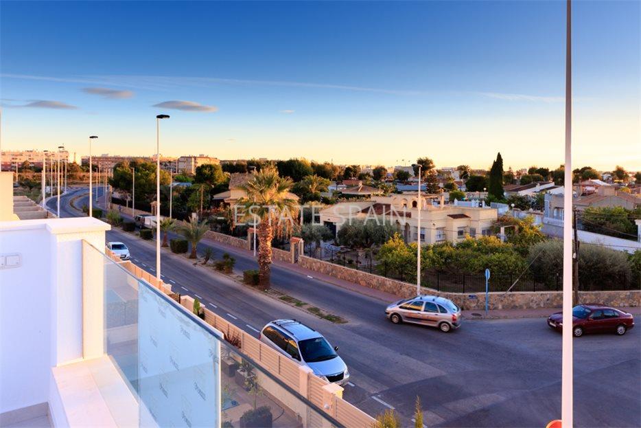 Таунхаус в Пилар-де-ла-Орадада 115 м2 №BL21112317921  - Продажа - 33 large