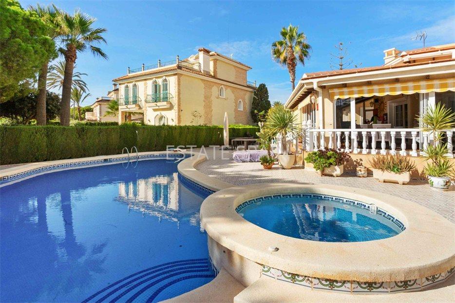 Вилла в Кабо Роиг 340 м2 №VL24115C8F56  - Продажа - 36 large