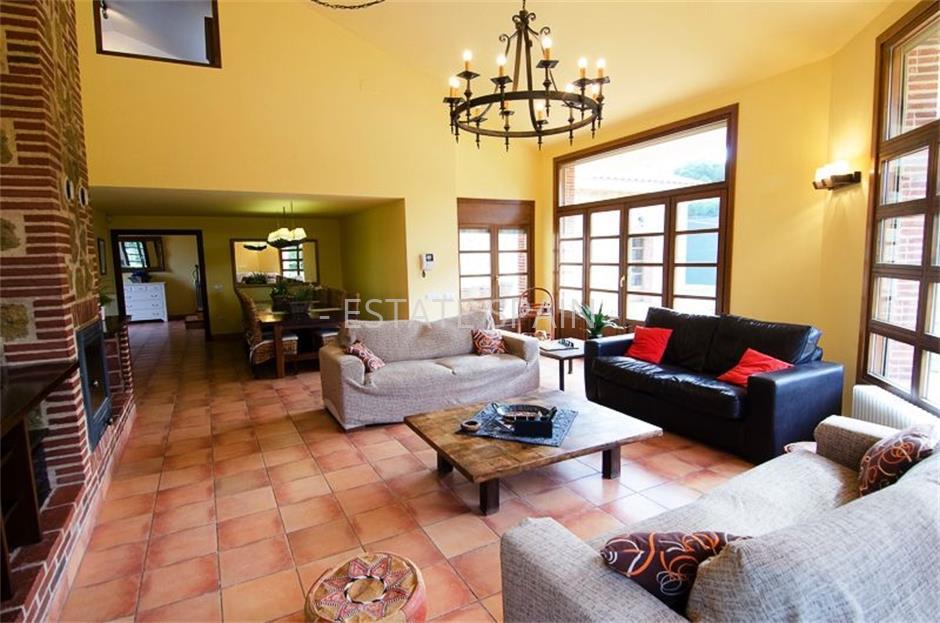 Шале в Сан-Андрес-де-Льеванерас 340 м2 №TAU1831DE86  - Продажа - 10 large