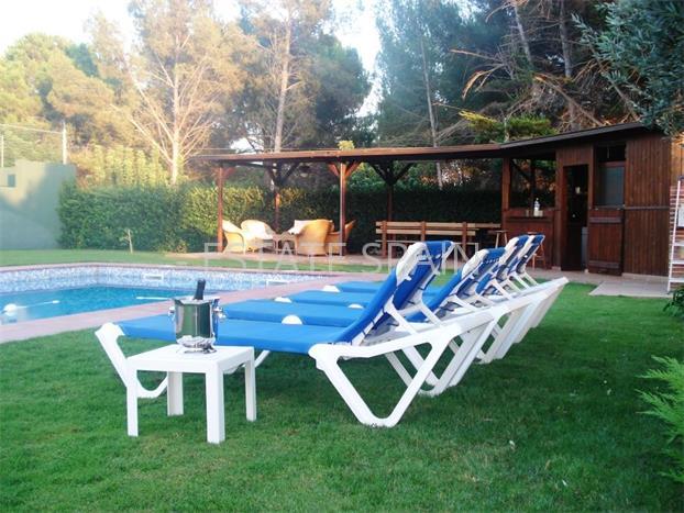 Шале в Сан-Андрес-де-Льеванерас 340 м2 №TAU1831DE86  - Продажа - 1 preview