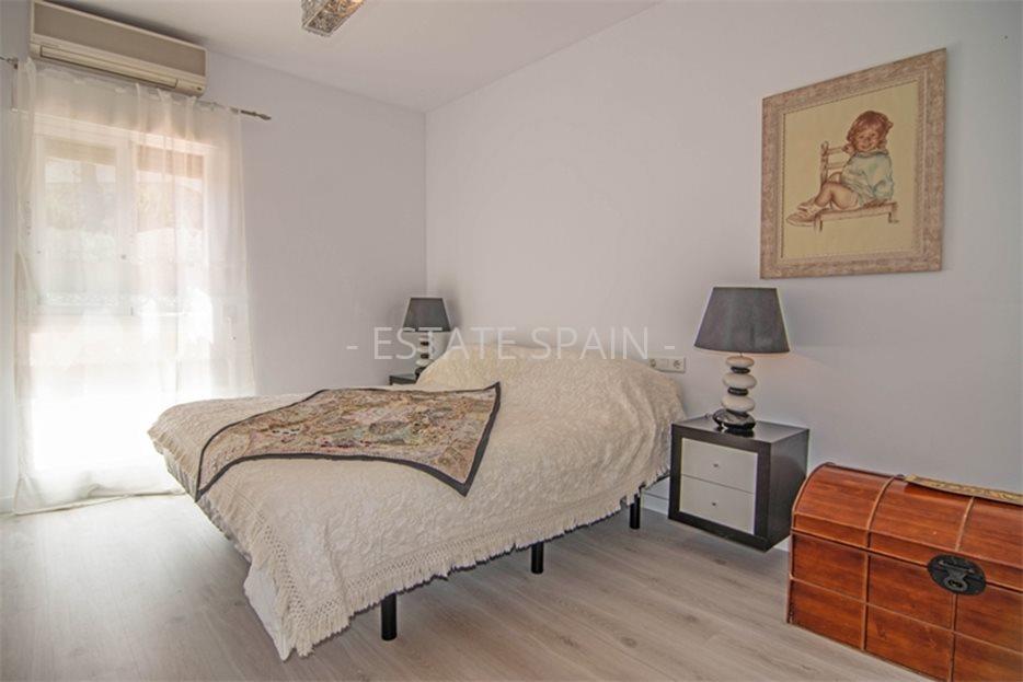 Таунхаус в Альфас-дель-Пи 170 м2 №BL22112C662E  - Продажа - 18 large