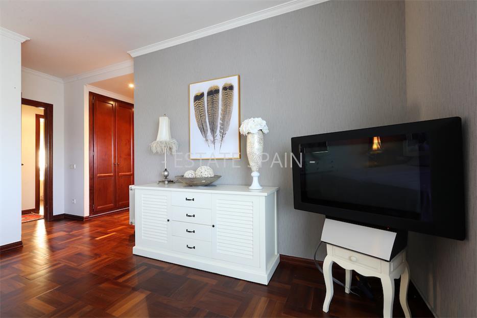 Вилла в Санта-Кристина-де-Аро 402 м2 №VL185251C00  - Продажа - 17 large