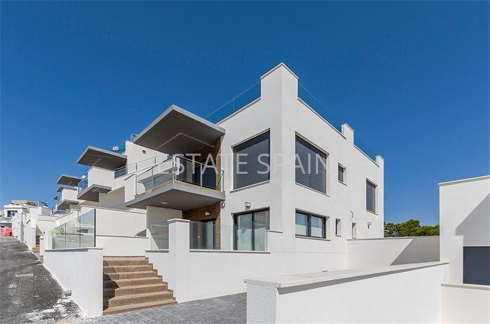 Бунгало в Сан-Мигель-де-Салинас 92 м2 №BL215204C3F5  - Продажа - 1 preview