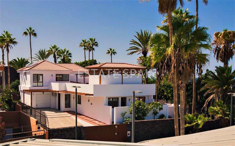 Вилла в Плайя-де-Лас-Америкас 430 м2 №VL201271A042  - Продажа - 3 preview