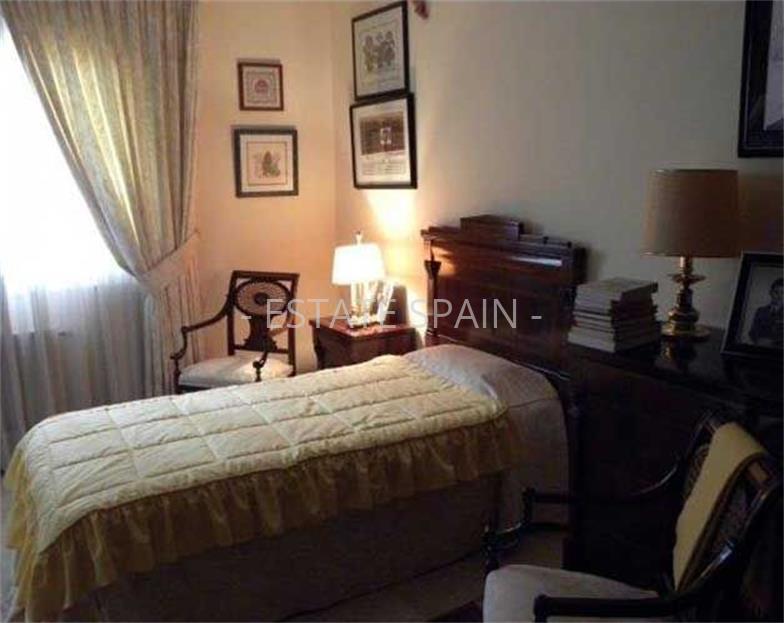 Шале в Сан-Андрес-де-Льеванерас 500 м2 №TAU18310AF7  - Продажа - 14 large