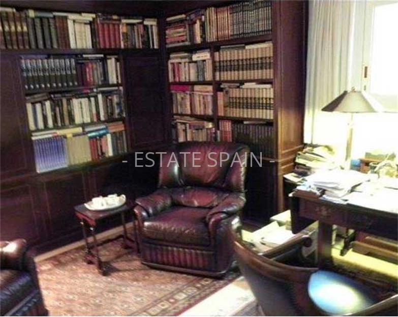 Шале в Сан-Андрес-де-Льеванерас 500 м2 №TAU18310AF7  - Продажа - 22 large