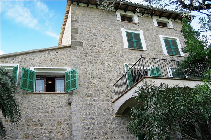 Таунхаус в Эскорке 320 м2 №TAU18327813B  - Продажа - 2 preview