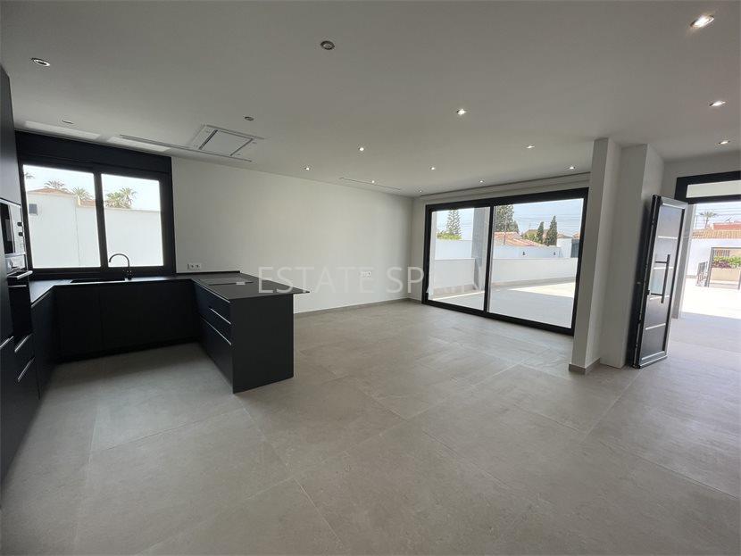 Вилла в Сьюдад-Кесада 280 м2 №VL261199C199  - Продажа - 24 large