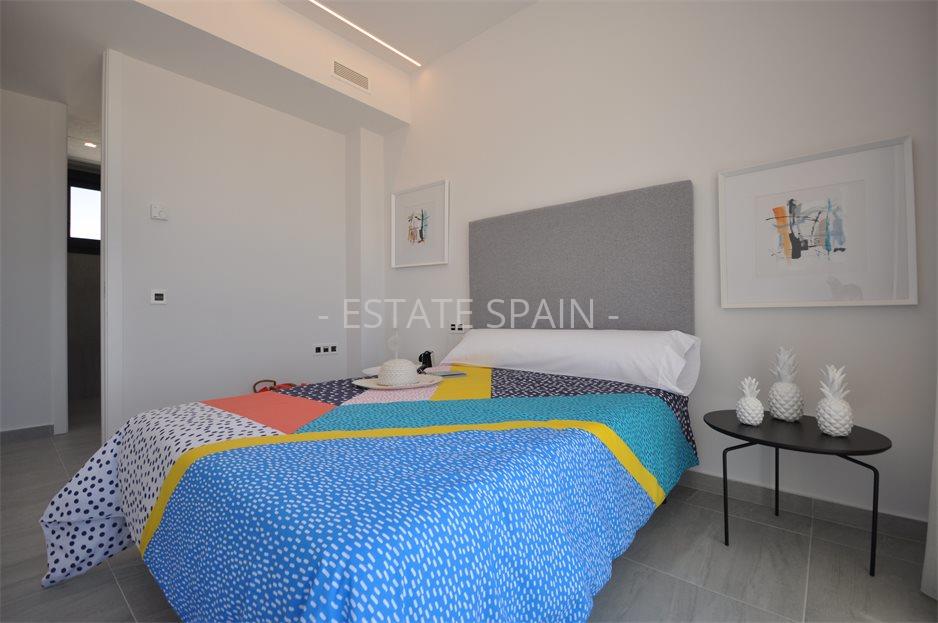 Вилла в Сан-Мигель-де-Салинас 220 м2 №VL20121064139  - Продажа - 5 large