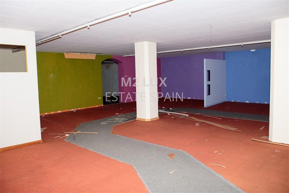 Магазин в Сан-Фелиу-де-Гишольс 1500 м2 №COM201130CB743  - Продажа - 18 large