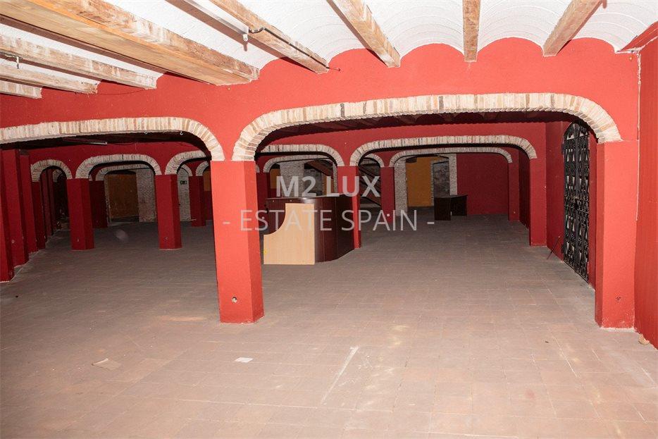 Магазин в Сан-Фелиу-де-Гишольс 1500 м2 №COM201130CB743  - Продажа - 11 large