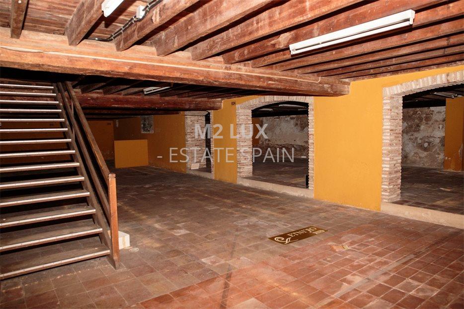 Магазин в Сан-Фелиу-де-Гишольс 1500 м2 №COM201130CB743  - Продажа - 2 large