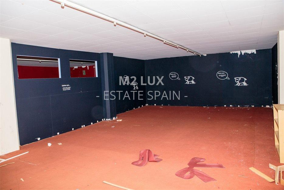 Магазин в Сан-Фелиу-де-Гишольс 1500 м2 №COM201130CB743  - Продажа - 19 large