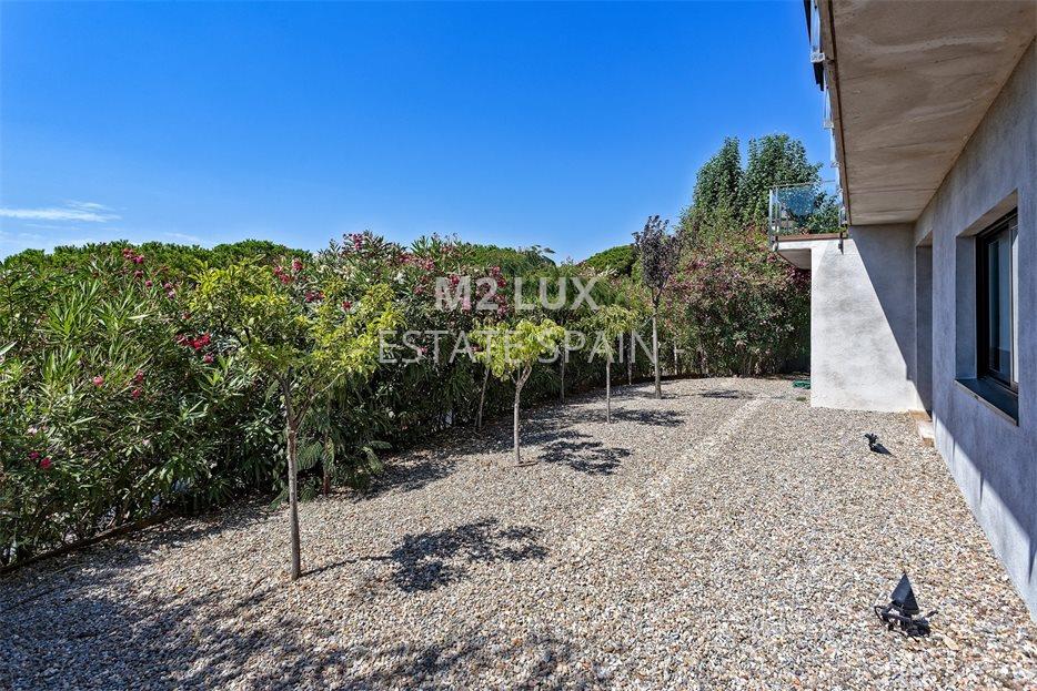 Вилла в Калонже 320 м2 №VL21413D5FDD  - Продажа - 35 large